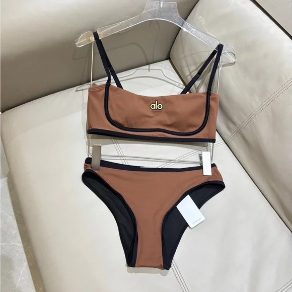 alo yoga Coffee Contrast Trim Bikini Set - Picture 4 of 7
